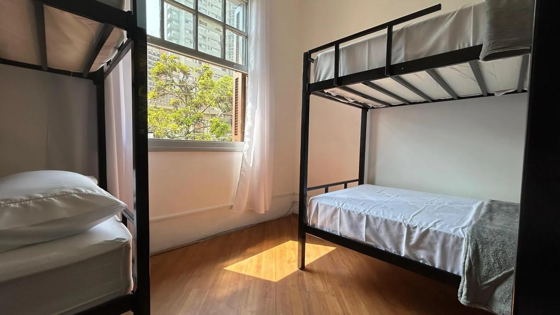 Quarto em Acomodações Particulares Casa Ibirapuera - Hospedagem Domiciliar São Paulo