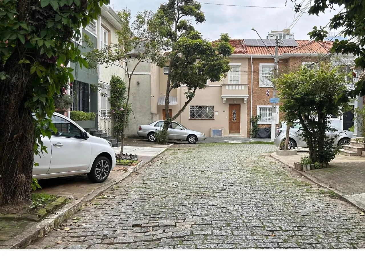 Casa Ibirapuera - Hospedagem Domiciliar São Paulo 0*,